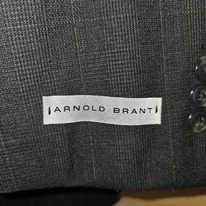 Arnold Brant Mens Suit